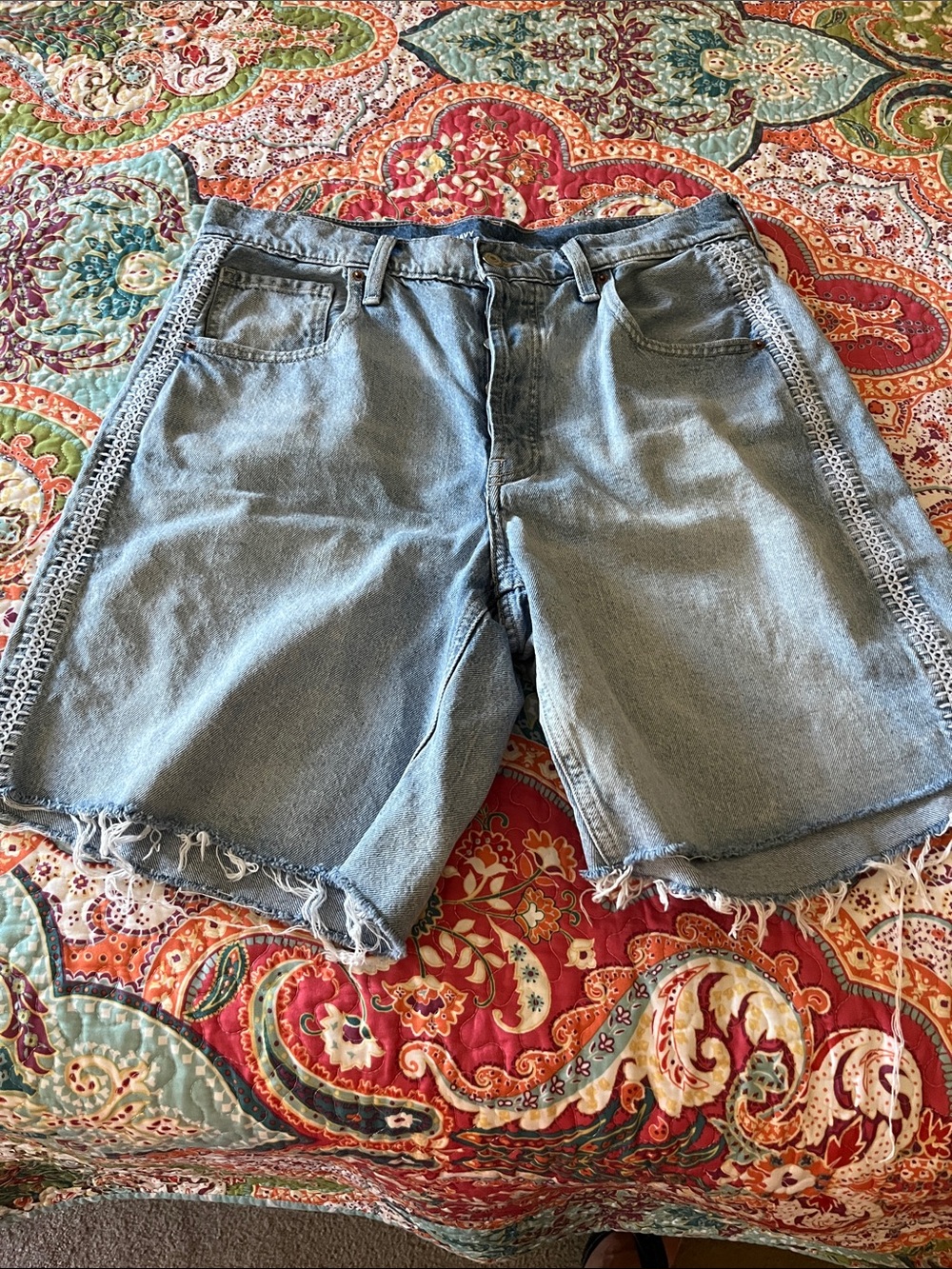 Old Navy Baggy denim Women's Crochet-Trim Shorts